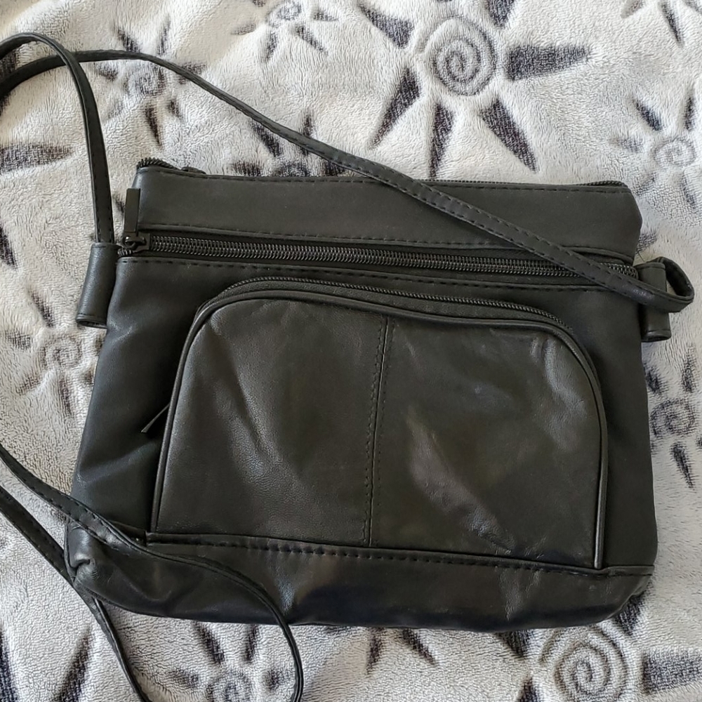 Black leather Cross-Body bag